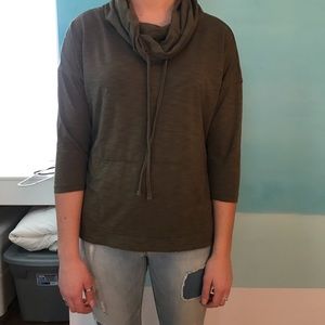 Long sleeve funnel neck